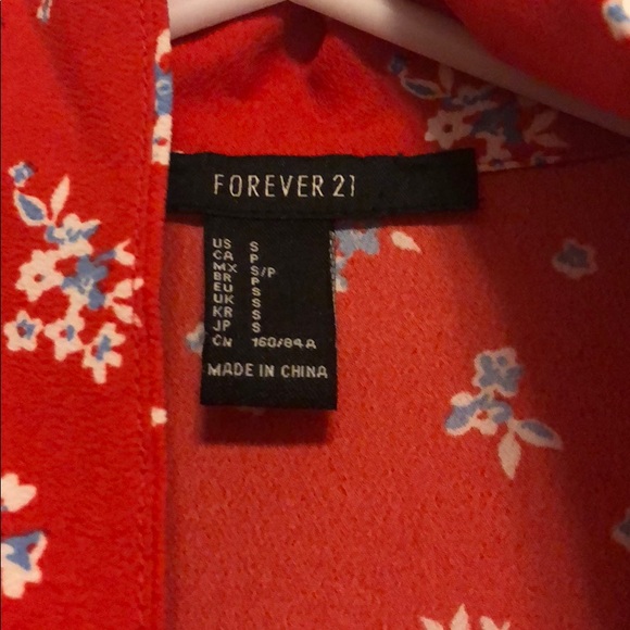 Forever21 Women Red Floral Print Top - Picture 2 of 2